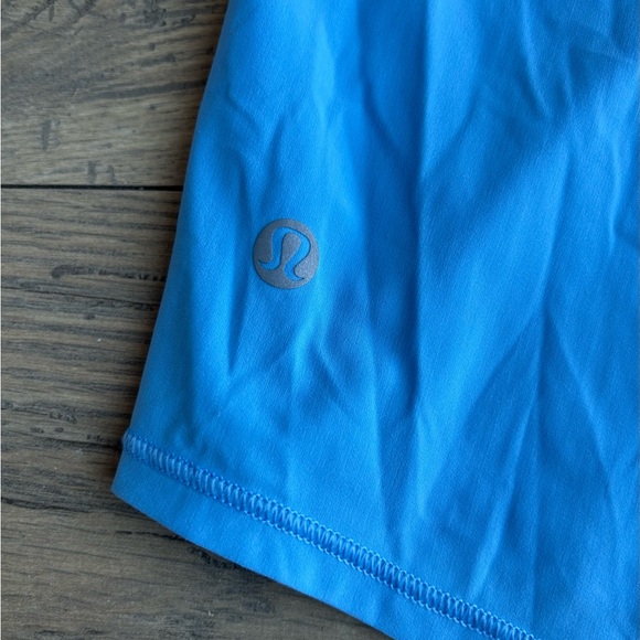 Lululemon Blue Women's Top - Picture 5 of 6